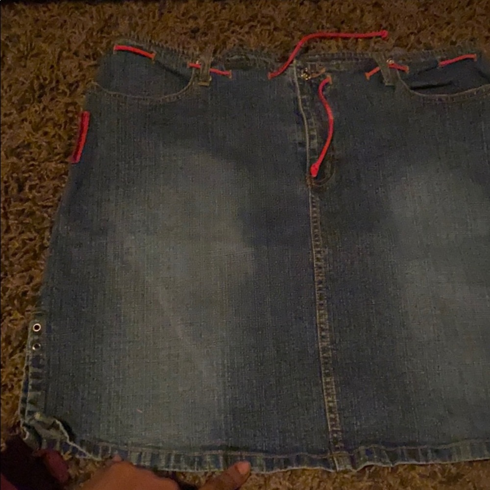 2 for $7 or 1 for $4
Polo skirt/side splits!